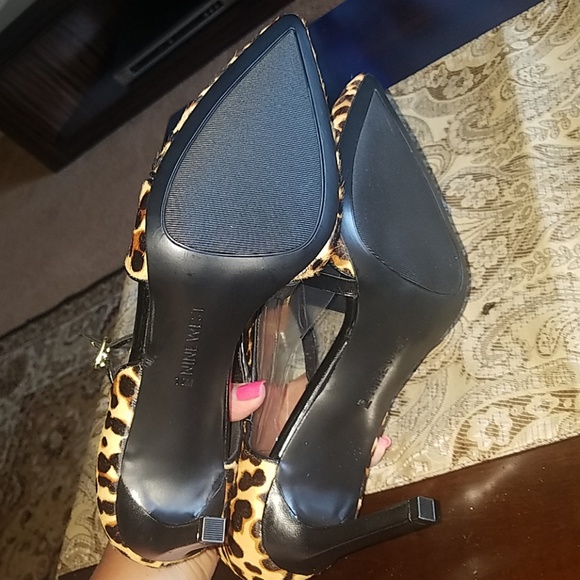 Brand new shoes cheetah soft style - Picture 4 of 8